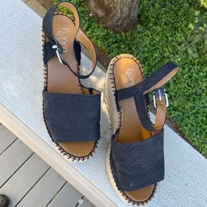 Franco Sarto Leather Wedge Size 7